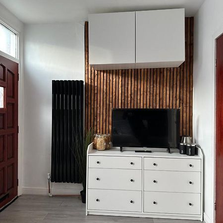 Modern En Suite Bedroom Close To City Centre Leeds (West Yorkshire) Exterior foto