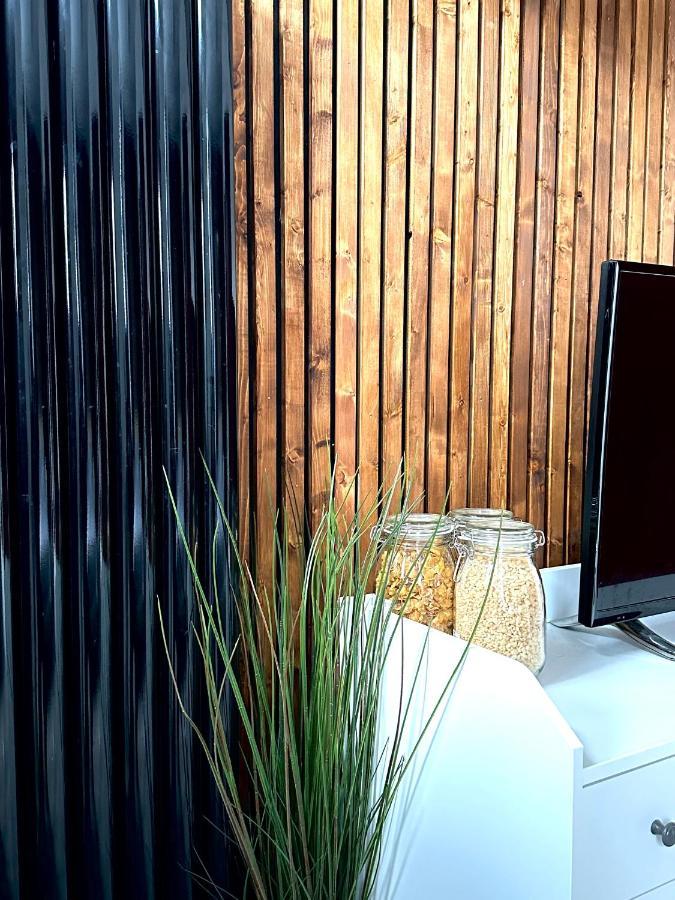 Modern En Suite Bedroom Close To City Centre Leeds (West Yorkshire) Exterior foto